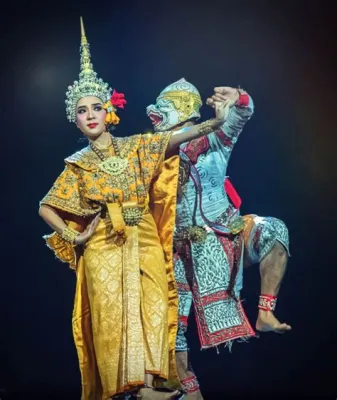  “Khon: Masked Dancers of Thailand” - An Intricate Exploration of Thai Theatrical Tradition and Musical Brilliance